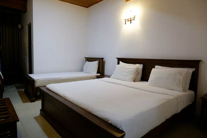 Imagen general del Hotel RIVERSIDE INN HOTEL. Foto 1