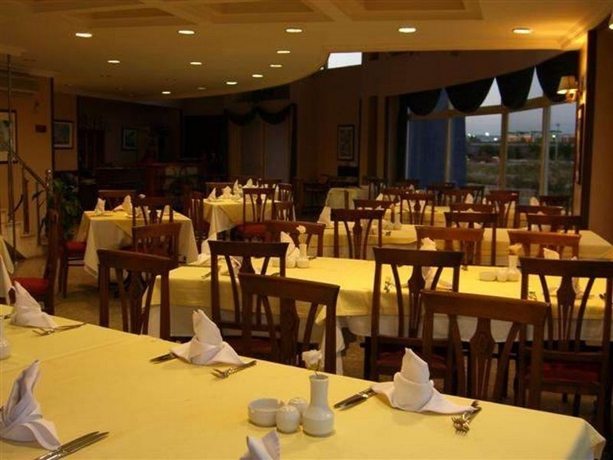 Imagen general del Hotel RIVIERA SUIT. Foto 3