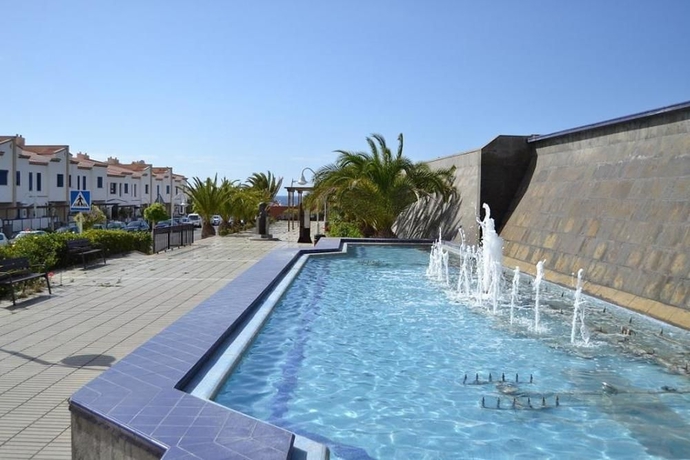 Imagen de los exteriores del Hotel RK El Cabo. Foto 11