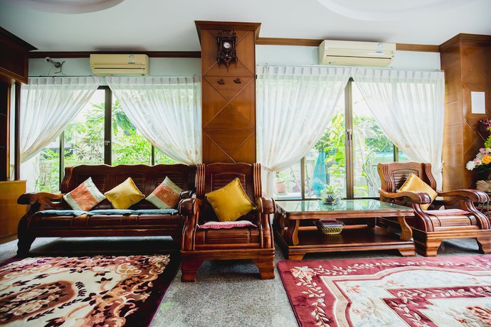 Imagen de los interiores del Hotel RK Guesthouse. Foto 12