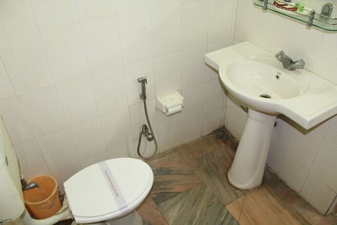 Imagen de la habitación del Hotel R.K International. Foto 10