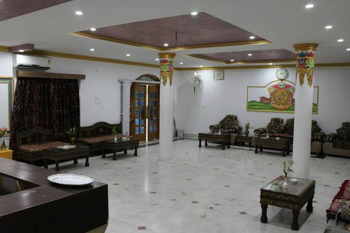 Imagen general del Hotel R.K International. Foto 7