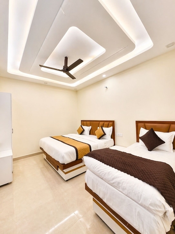 Imagen de la habitación del Hotel R.K. Palace near Banke Bihari Temple. Foto 5