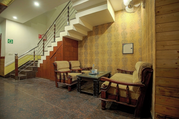 Imagen de los interiores del Hotel RK Residency Opposite ISBT Sector 43 Chandigarh. Foto 16