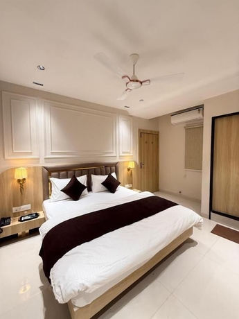 Imagen de la habitación del Hotel RK Residency, Ujjain. Foto 10