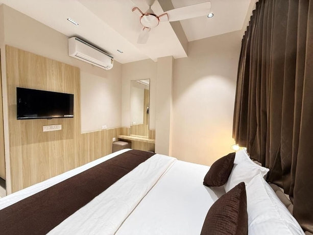Imagen de la habitación del Hotel RK Residency, Ujjain. Foto 13