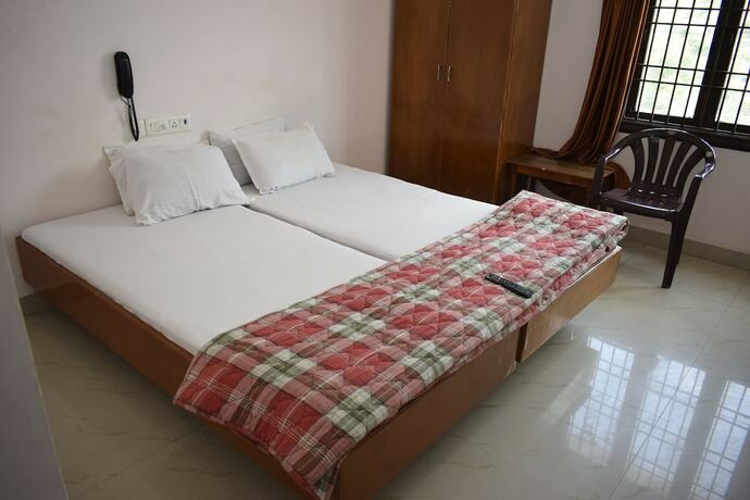 Imagen general del Hotel R.M Guest House. Foto 7