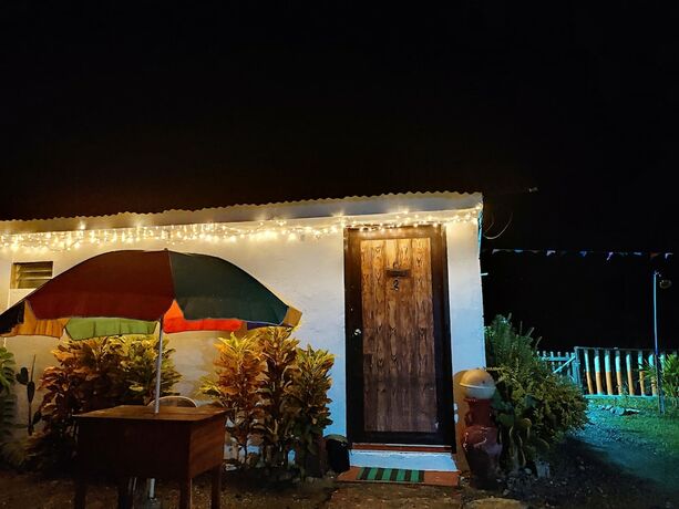 Imagen general del Hotel RMTM\'s Beachfront Accommodation. Foto 13