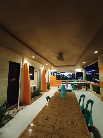 Imagen general del Hotel RMTM\'s Beachfront Accommodation. Foto 14