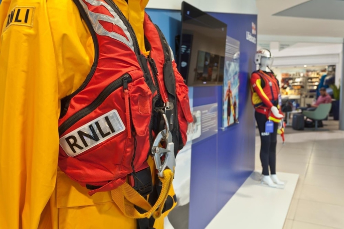 Imagen de los interiores del Hotel RNLI College. Foto 15