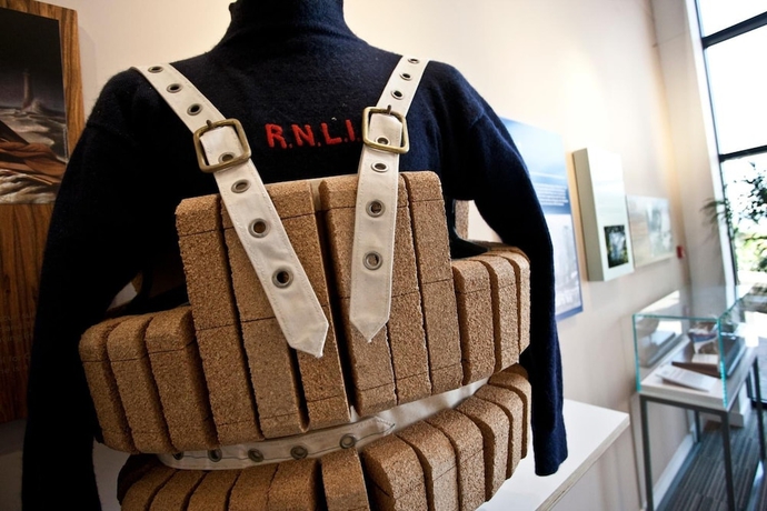 Imagen de los interiores del Hotel RNLI College. Foto 18