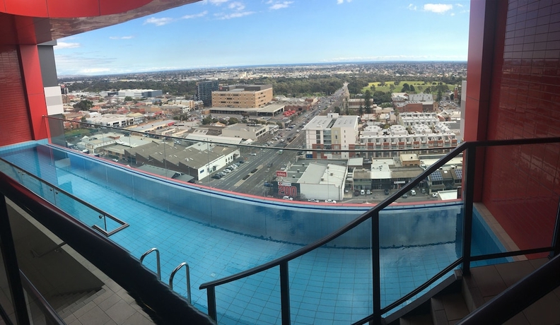 Imagen de la piscina del Hotel RNR Serviced Apartments Adelaide &ndash; Grote St. Foto 19