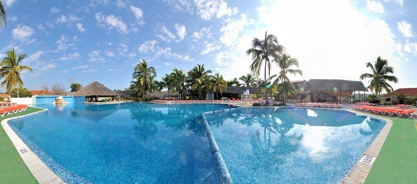 Imagen general del Hotel ROC Santa Luc&iacute;a. Foto 13