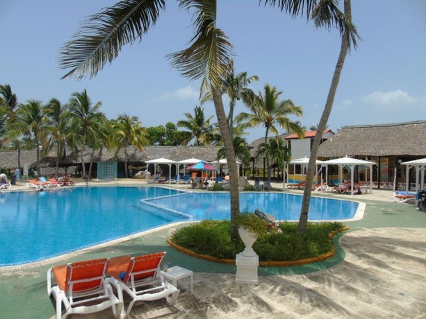 Imagen general del Hotel ROC Santa Luc&iacute;a. Foto 16