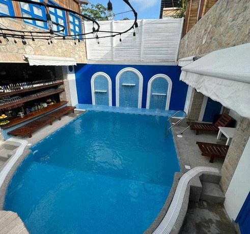 Imagen de la piscina del Hotel ROCIO BOUTIQUE HOTEL. Foto 20