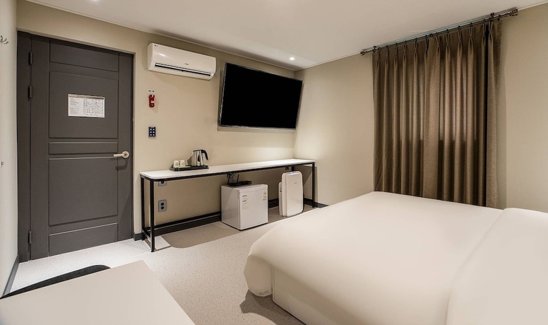 Imagen de la habitación del Hotel RODEM. Foto 8