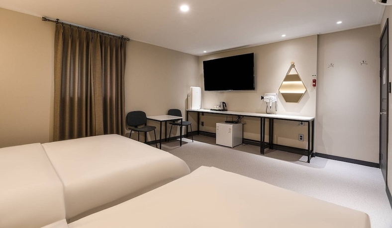 Imagen de la habitación del Hotel RODEM. Foto 9