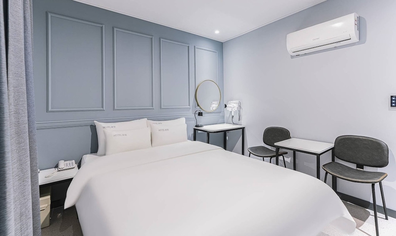Imagen de la habitación del Hotel RODEM. Foto 14