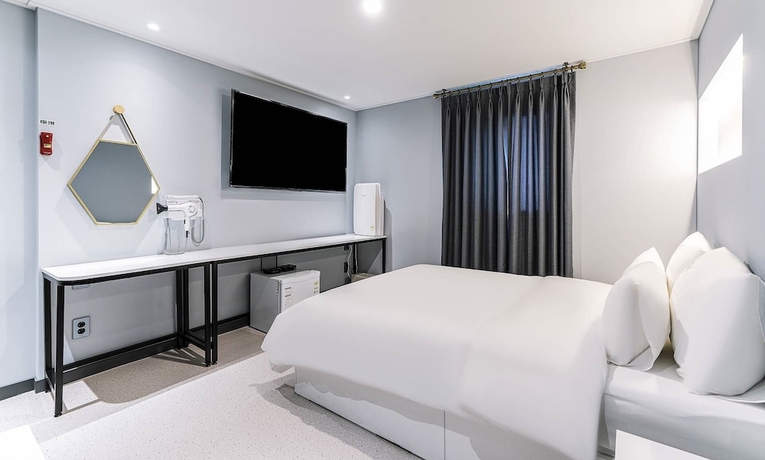 Imagen de la habitación del Hotel RODEM. Foto 15