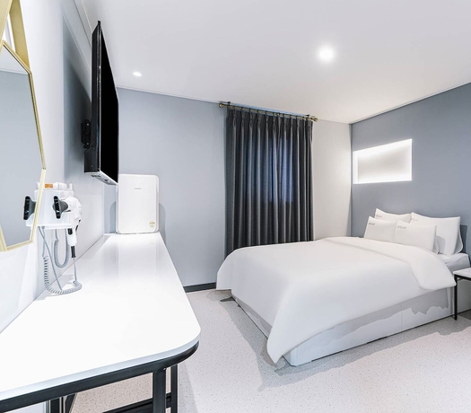 Imagen de la habitación del Hotel RODEM. Foto 16