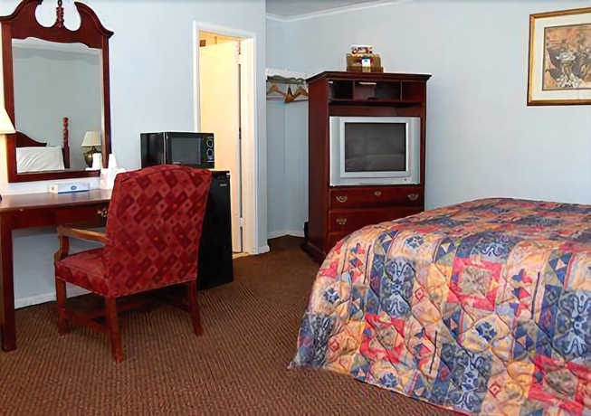 Imagen de la habitación del Hotel RODEWAY INN SKYTOP. Foto 6