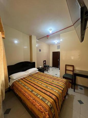 Imagen de la habitación del Hotel RODEY. Foto 13