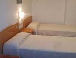 Imagen de la habitación del Hotel ROMA, San Juan de Alicante. Foto 2