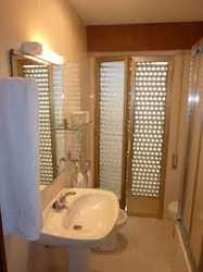 Imagen de la habitación del Hotel ROMA, San Juan de Alicante. Foto 3