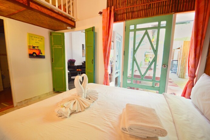 Imagen de la habitación del Hotel ROMANTIC Pool Villa. Foto 6