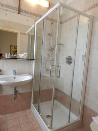 Imagen de la habitación del Hotel ROSABIANCA. Foto 8