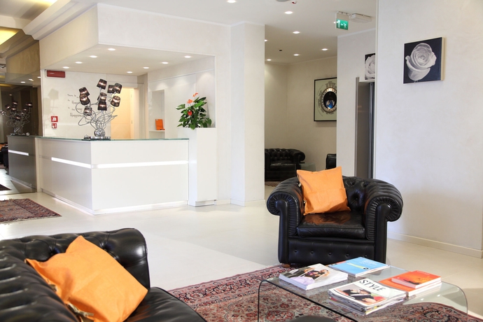 Imagen de los interiores del Hotel ROSABIANCA, Rimini. Foto 10