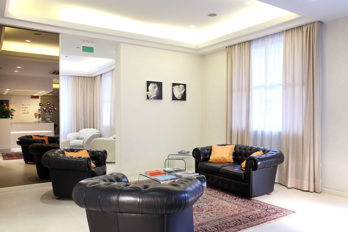 Imagen de los interiores del Hotel ROSABIANCA, Rimini. Foto 11