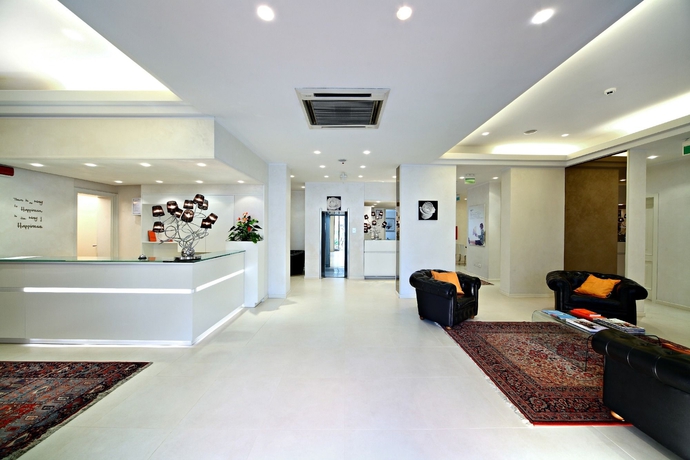 Imagen general del Hotel ROSABIANCA, Rimini. Foto 1