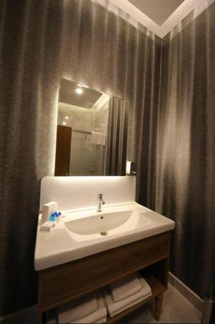 Imagen general del Hotel ROSEBAY HOTEL. Foto 9