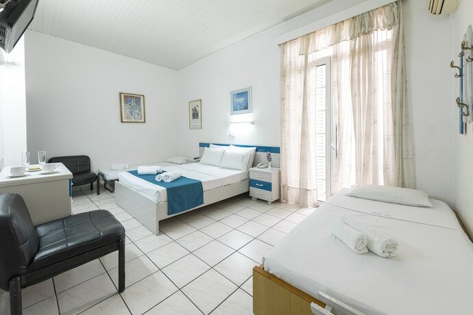 Imagen de la habitación del Hotel ROY, Atenas. Foto 13