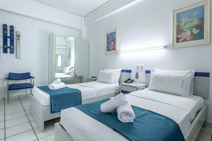 Imagen de la habitación del Hotel ROY, Atenas. Foto 14