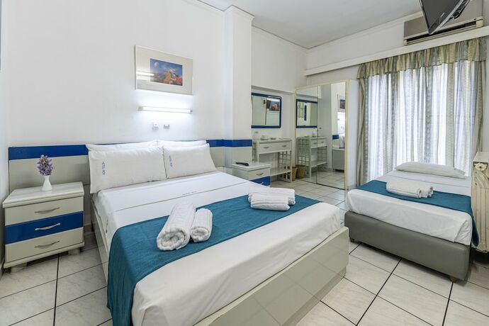 Imagen de la habitación del Hotel ROY, Atenas. Foto 19