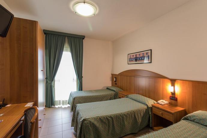 Imagen de la habitación del Hotel ROY, Silea. Foto 8
