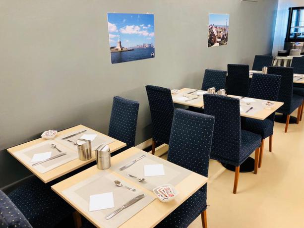 Imagen del bar/restaurante del Hotel ROY, Silea. Foto 3