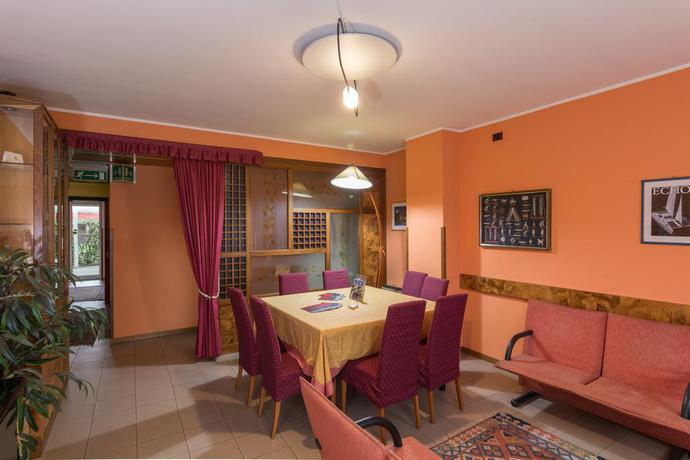 Imagen de los interiores del Hotel ROY, Silea. Foto 13