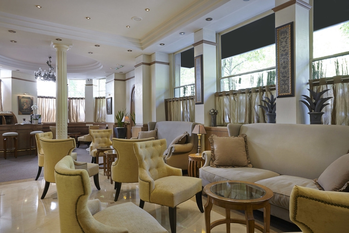 Imagen de los interiores del Hotel ROYAL, Arco del Triunfo-El&iacute;seo. Foto 13