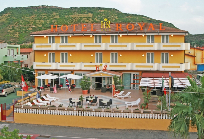 Imagen de los exteriores del Hotel ROYAL BOSA. Foto 15