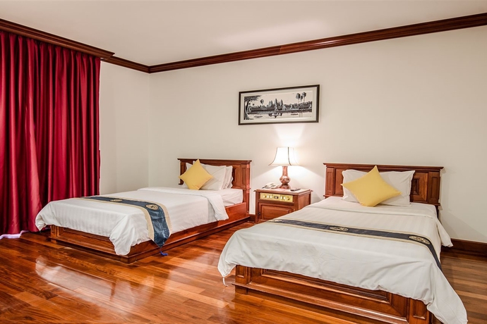 Imagen general del Hotel ROYAL CROWN HOTEL. Foto 3