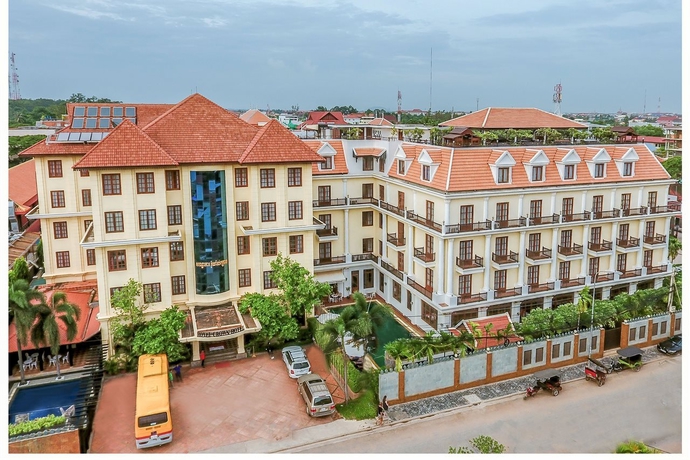 Imagen general del Hotel ROYAL CROWN HOTEL. Foto 6