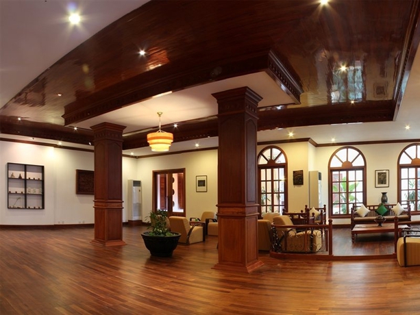 Imagen general del Hotel ROYAL CROWN HOTEL. Foto 8