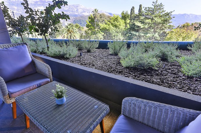 Imagen de la habitación del Hotel ROYAL GARDENS Apartments. Foto 5