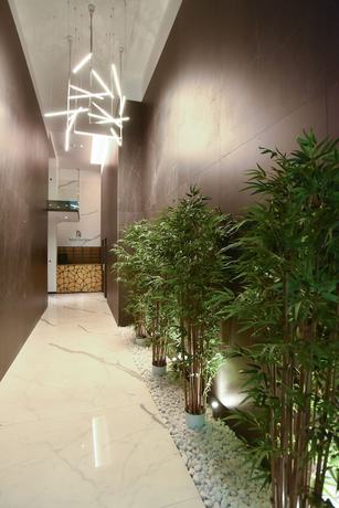 Imagen de los interiores del Hotel ROYAL GARDENS Apartments. Foto 16