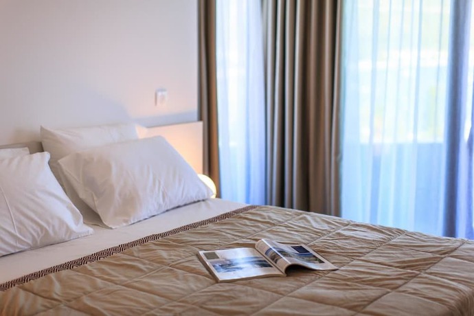 Imagen de la habitación del Hotel ROYAL GARDENS Apartments. Foto 6