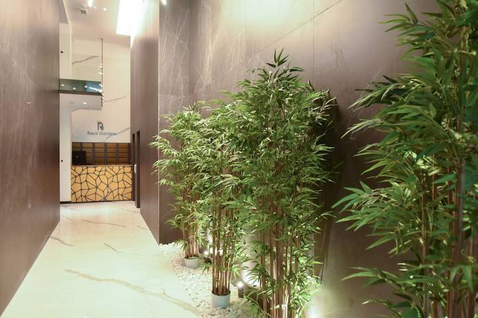 Imagen de los interiores del Hotel ROYAL GARDENS Apartments. Foto 17