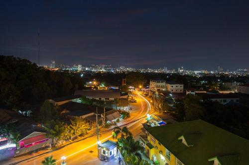 Imagen general del Hotel ROYAL GRAND PATTAYA, Nong Prue. Foto 5